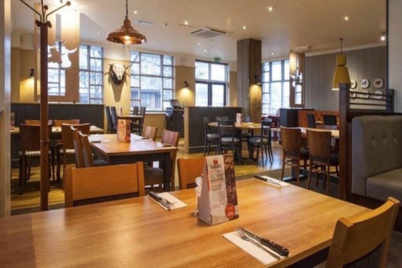 Premier Inn Glasgow - Bellshill Motherwell Bagian luar foto