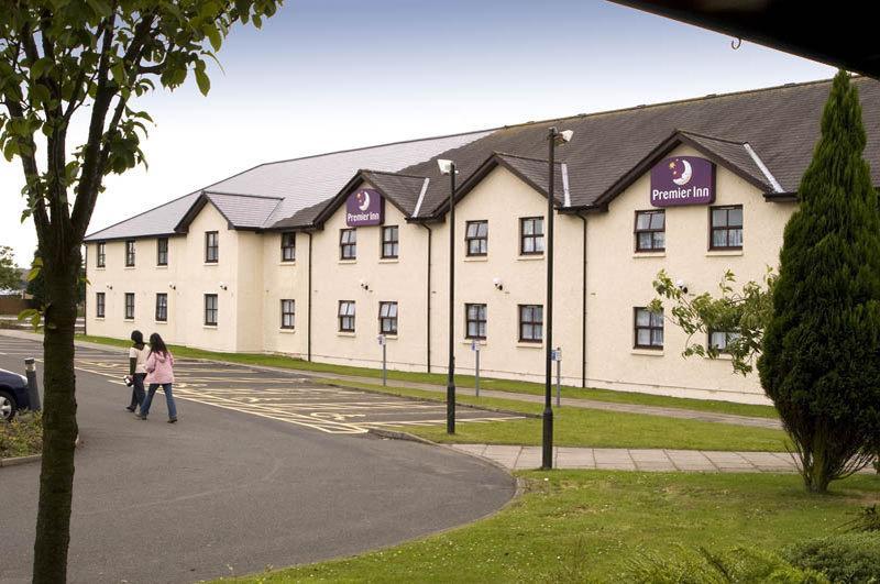 Premier Inn Glasgow - Bellshill Motherwell Bagian luar foto