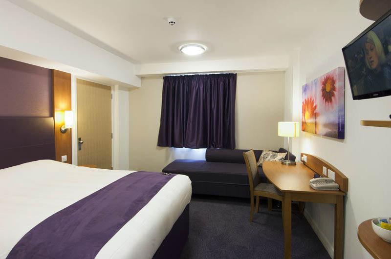 Premier Inn Glasgow - Bellshill Motherwell Bagian luar foto